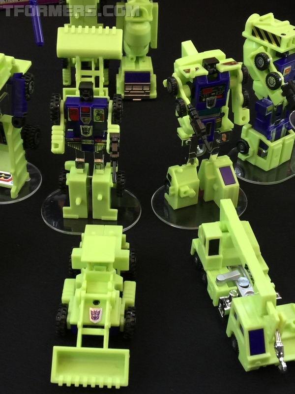 Sdcc 2018 Siege War For Cybertron Transformers Toys  (61 of 67)